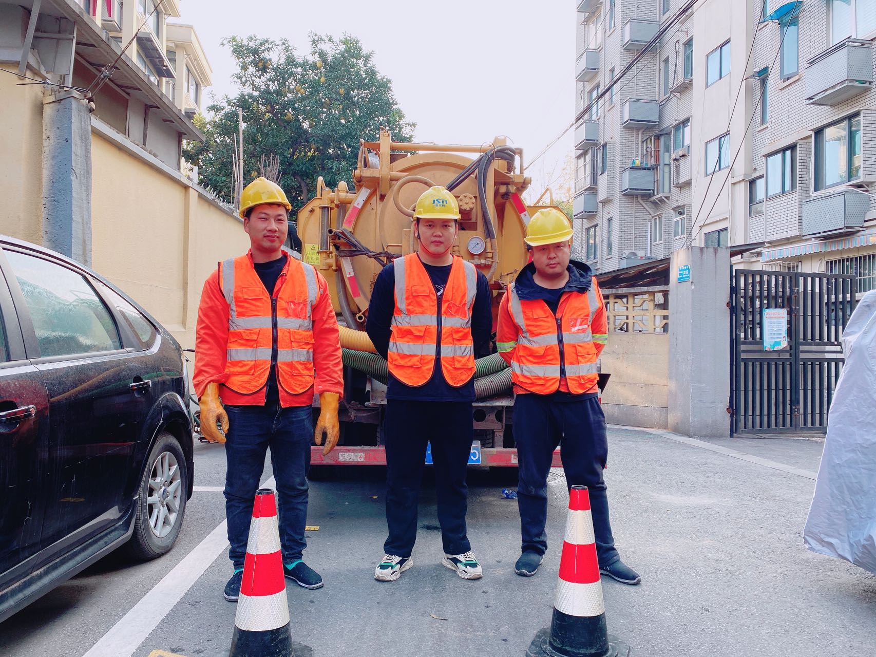 营苑南京某小区管道清淤检测施工